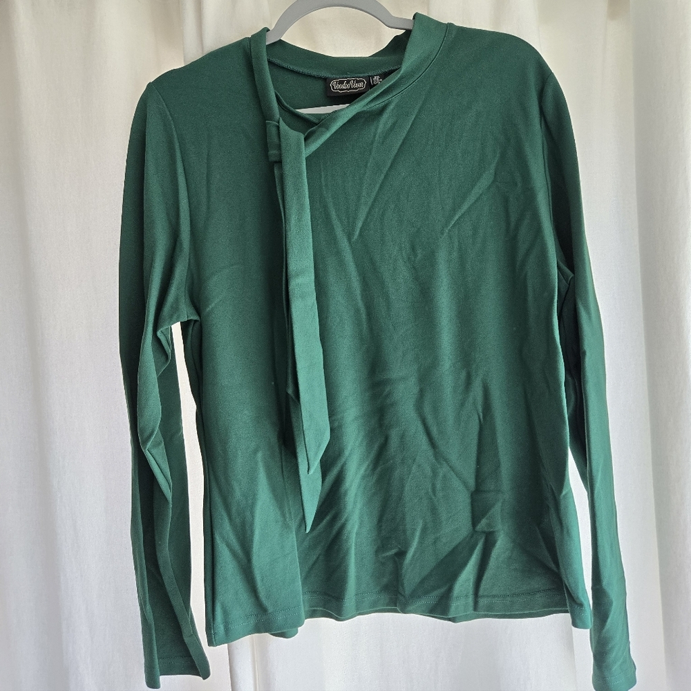 NWOT Voodoo Vixen Green Tie-Neck Blouse UK18 UK3XL US16
